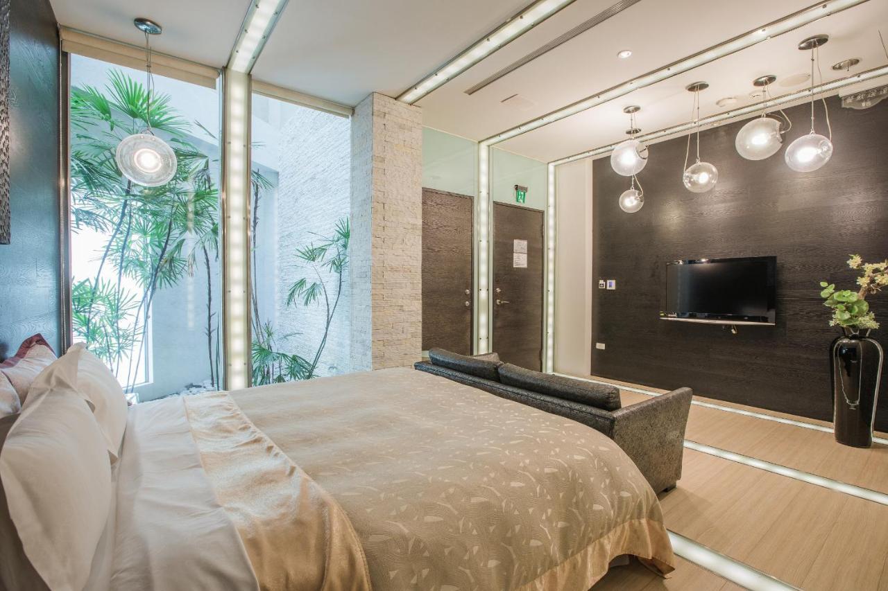 Motel Stars Taichung Exterior foto